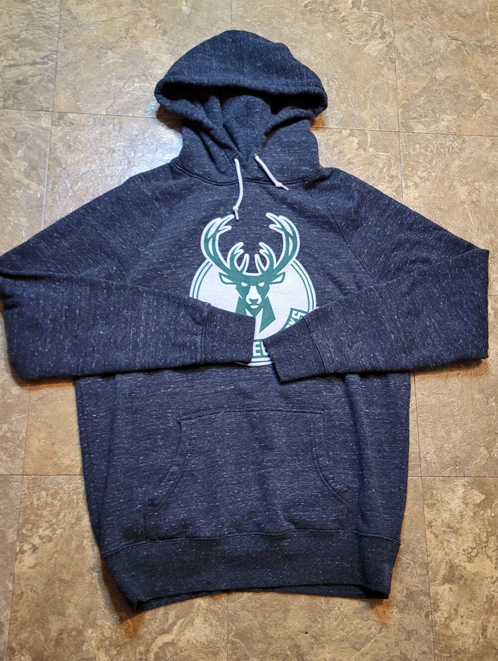Milwaukee Bucks Hoodie Mens Medium Gray Long Sleeve Pullover NBA Homage